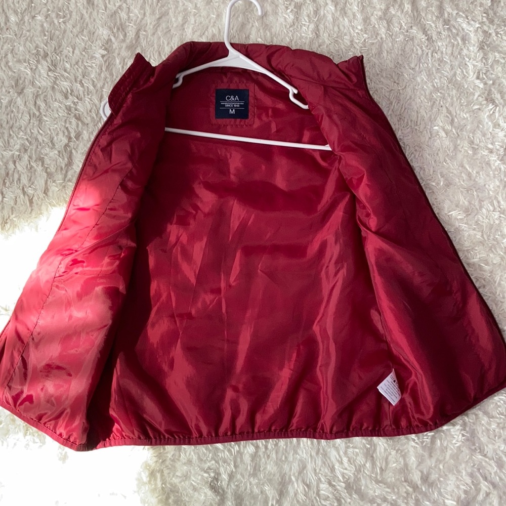 Red Vest ❤️❤️ - Picture 4 of 4